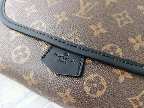 ルイヴィトンバッグ素材ディテール